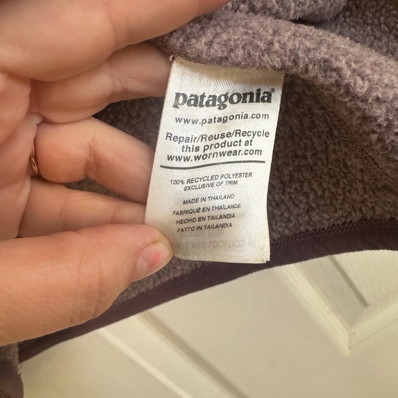 Patagonia Better Sweater 1/4 zip - Picture 7 of 7